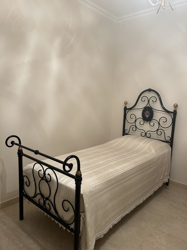 Letto singolo con pomo - pomo, in